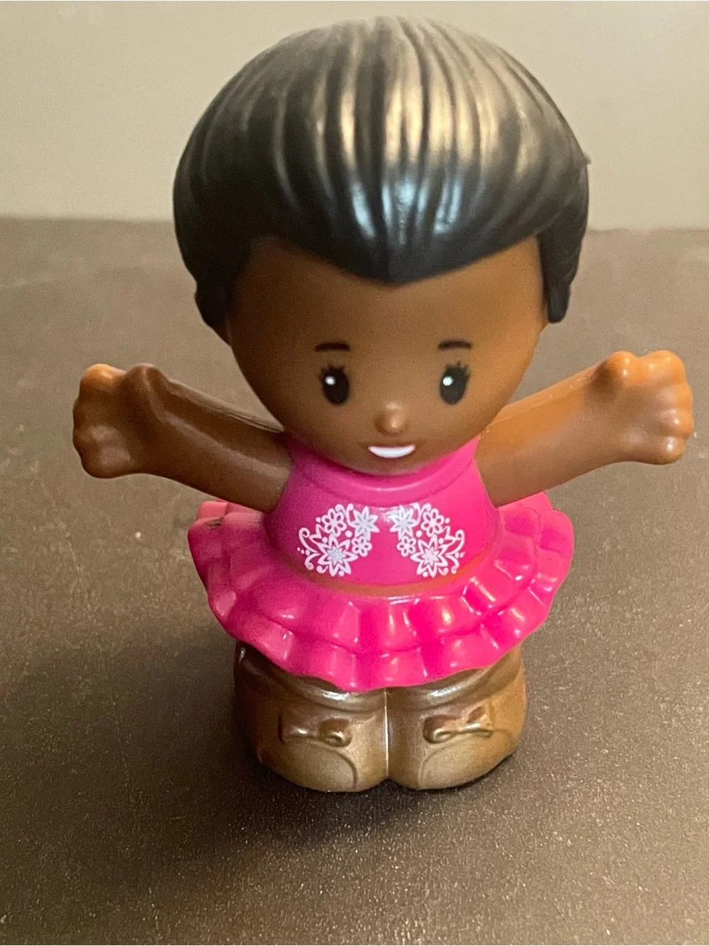 Fisher Price Little People Barbie Ballerina African American Girl Dancer pink